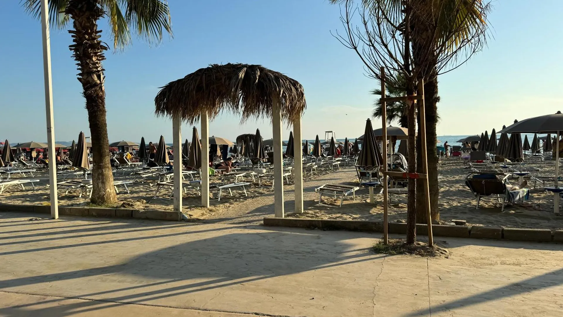 Jonisapartaments Dıraç Arnavutluk